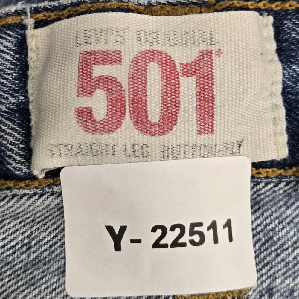Levi's 501 Men Jeans 32X30 Light Blue Denim Straight Leg Y2K Button Fly READ